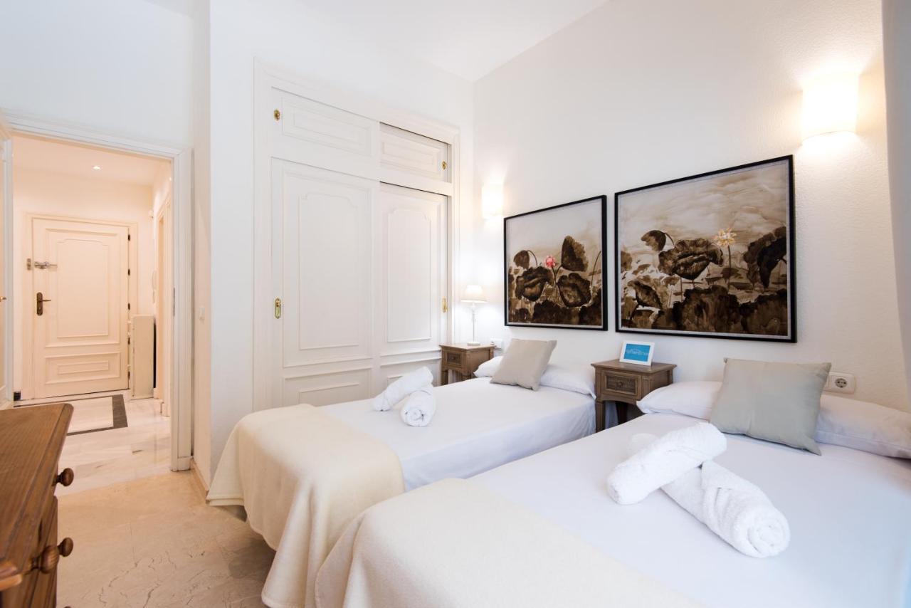 Rentandhomes Beachfront Marbella Center Exterior foto