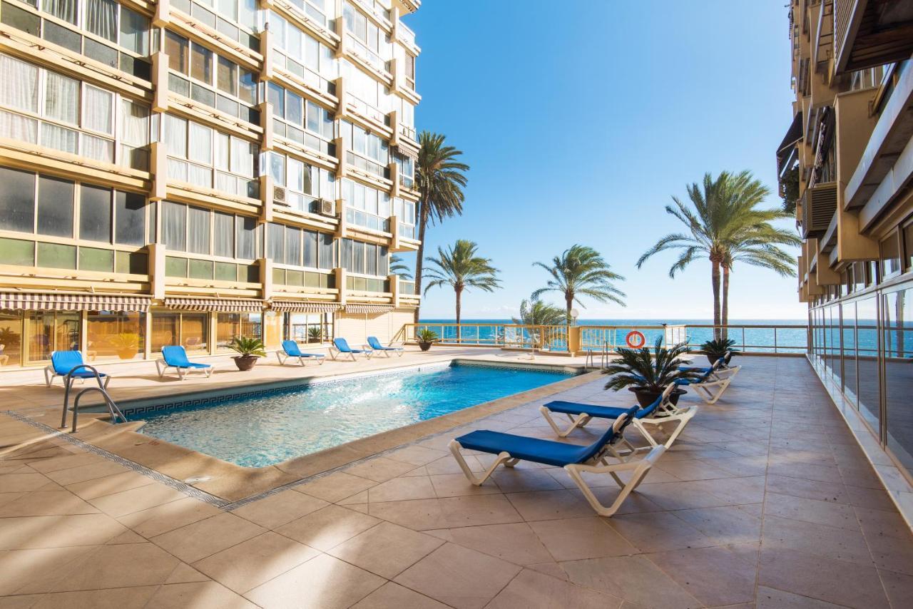 Rentandhomes Beachfront Marbella Center Exterior foto